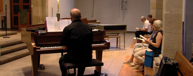 Klavierspieler in der Martinskirche Metzingen